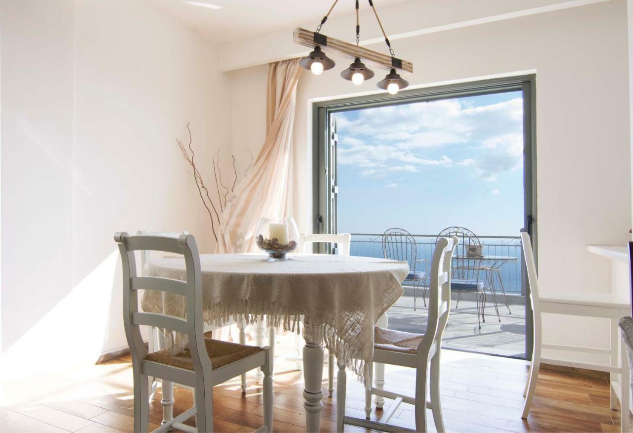 The Balcony Of Mani Villa Tseria Kültér fotó